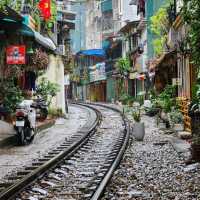 Hanoi Train rail track cafe