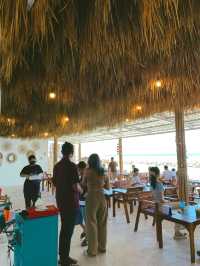 พักกายไปกับ Mar Sea Beach and Cafe