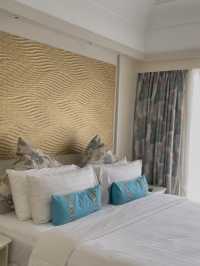 Feeling luxurious by the sea 
