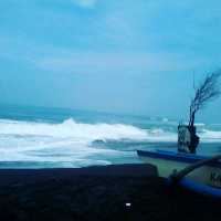 KUWARU BEACH YOGYAKARTA