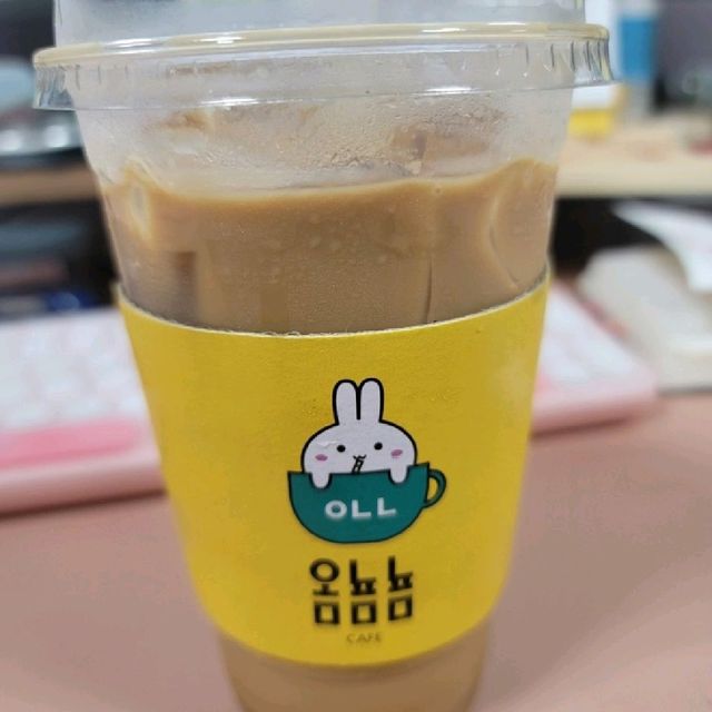 충무로 정감 가득 카페 : 옴뇸뇸