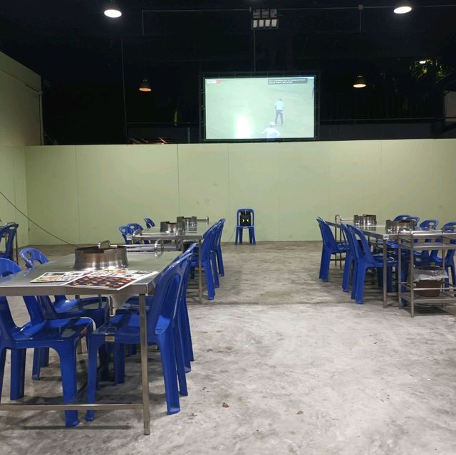 เนียร หมูกระทะอุดร สาขา 9 - สวนสยาม