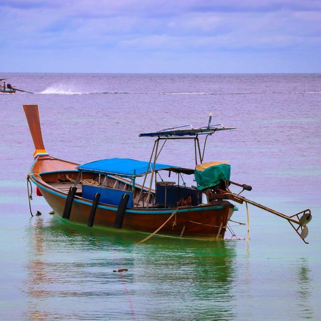 หาดพัทยา หลีเป๊ะ สตูล หาดสวย น้ำใส บรรยากาศดี หาดพัทยา หลีเป๊ะ สตูล หาดสวย น้ำใส บรรยากาศดี