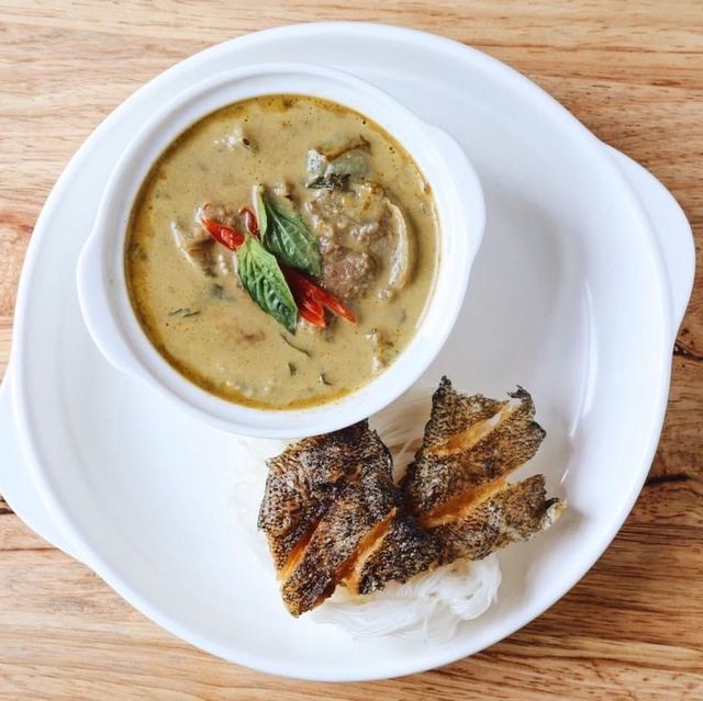 Mee boon eatery ในหมู่บ้าน