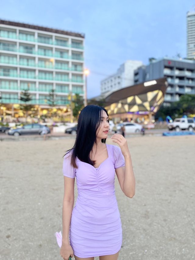 เดินชิวชายหาดพัทยา 🏄‍♀️🌊