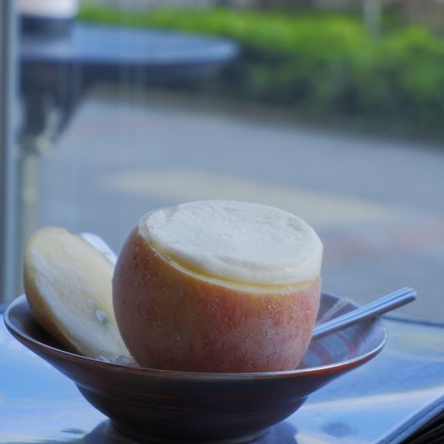 玻璃居酒屋，嘆食材新鮮的日式料理