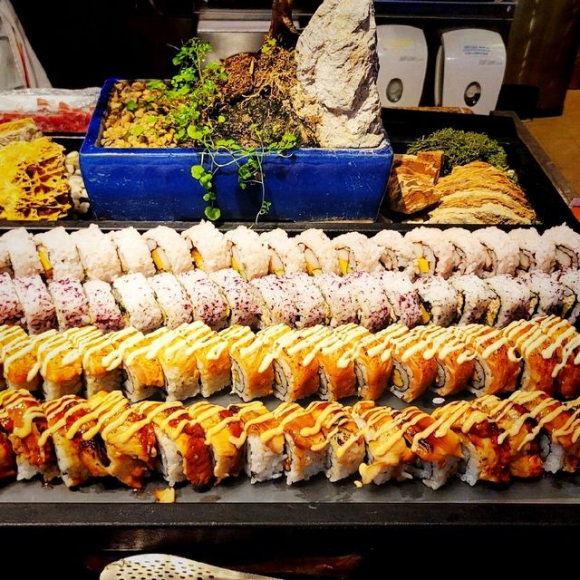 Cafe Too lunch buffet 