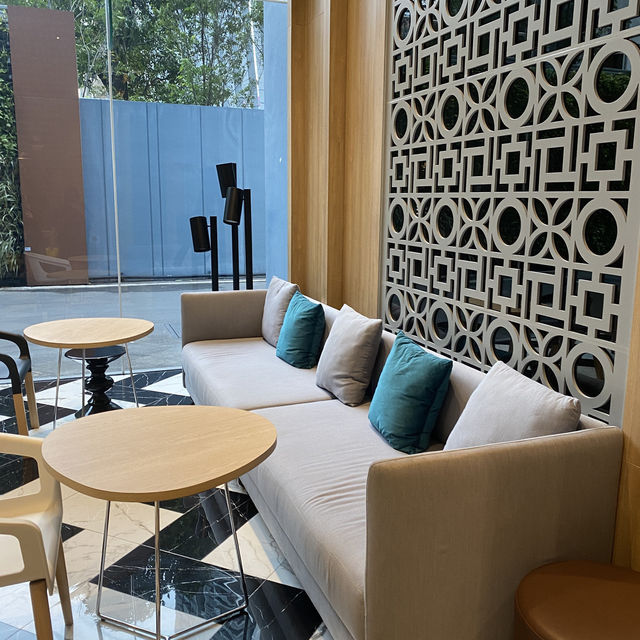 โรงแรม pet friendly ใกล้ emquartier และ emporium