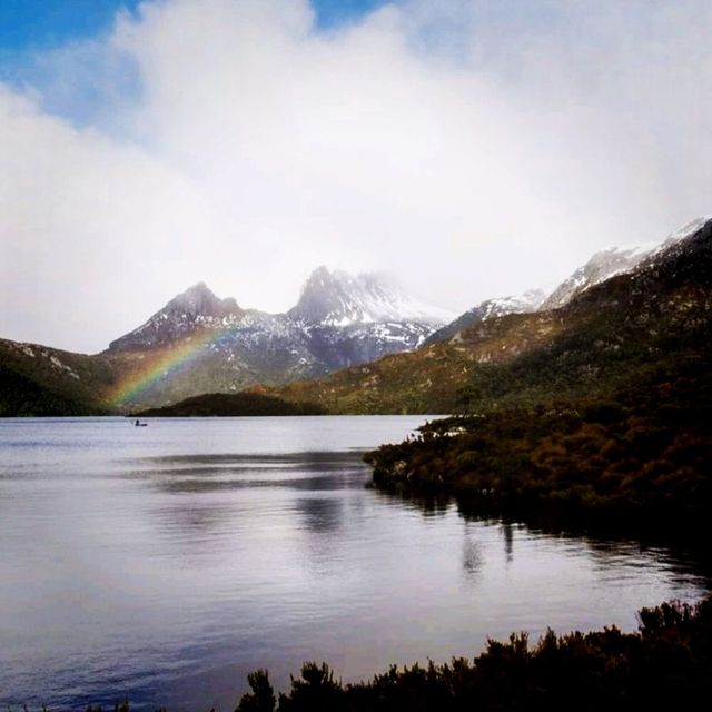 The Dove Lake Circuit Hiking Route