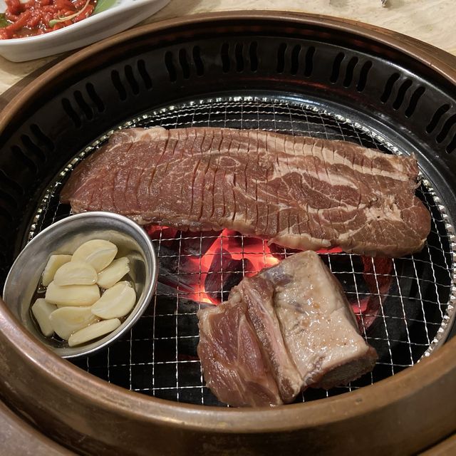 대전 둔산동 소문난 평양냉면&숯불갈비 맛집 ‘사리원 본점’