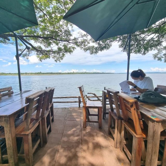 ร้านระเบียงไม้