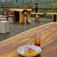 Modern Mix Traditional Cafe 