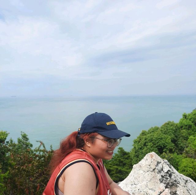 Bukit Batu Putih Hiking Trail