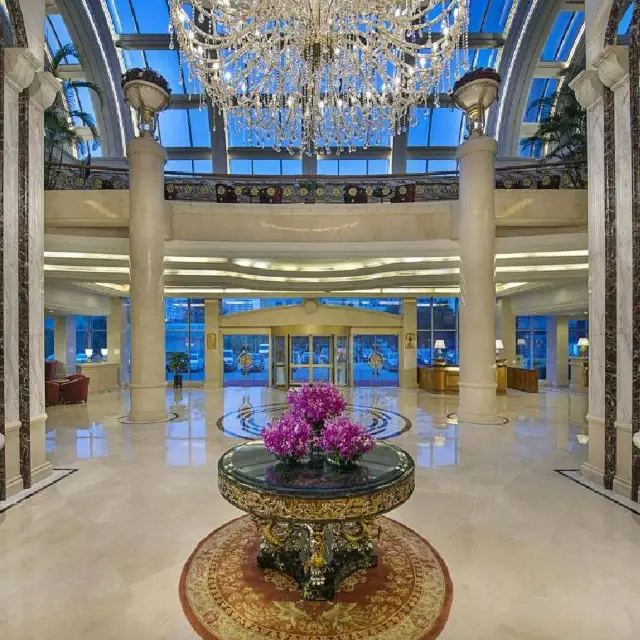 Celebrity International Grand Hotel