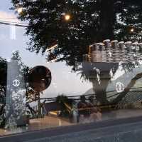 九份老街內 世界咖啡拉花冠軍開的店 CHLIV