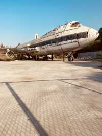 Abandoned Boeing 747-100 in Shanghai 