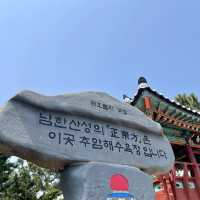 동해 가볼만한곳, 애국가 배경으로 유명한 <추암 촛대바위>