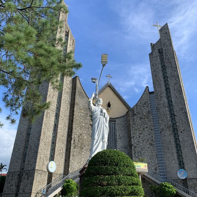 Phủ Cam Catholic Church 