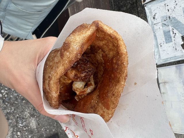 花蓮市區必吃美食｜黃車的炸彈蔥油餅超級好吃