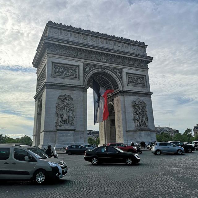 Arc de Triomphe