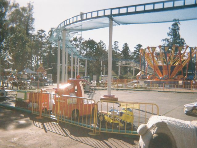 【千葉】レトロ感がたまらない！フィルムカメラと行きたい遊園地