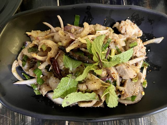 ร้านส้มตำ เด็กวัด @บ้านบึง ชลบุรี
