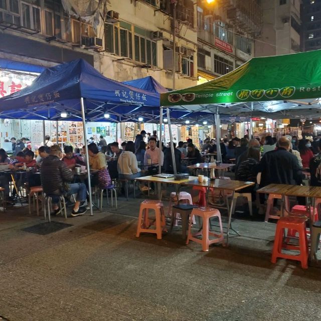 帳篷下的煲仔飯