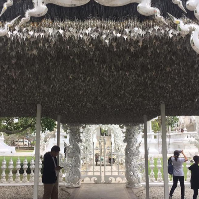 Wat Rong Khun (White Temple)