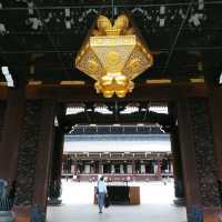 京都府にある荘厳な東本願寺