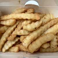 味道吸引的韓式炸雞小店