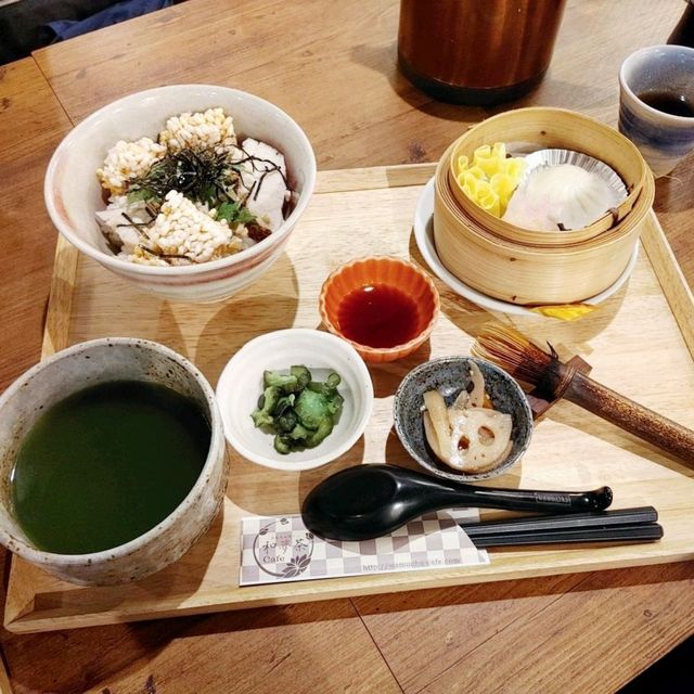 古民家でいただく創作飲茶　和夢茶カフェ

