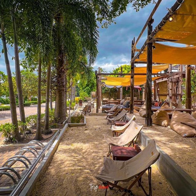 ร้านอาหารและคาเฟ่ริมชายหาด พัทยา