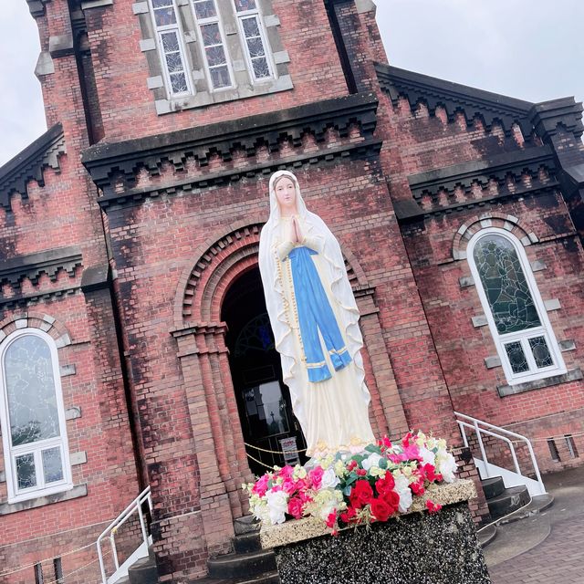 【長崎県】赤レンガづくりの教会へ。