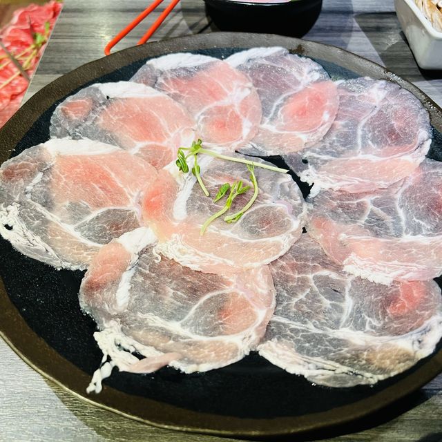 辛麻泰泰式火鍋