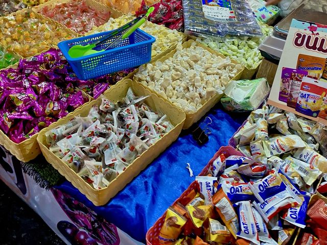 ตลาดกกท. แหล่งรวมของอร่อย และถูก