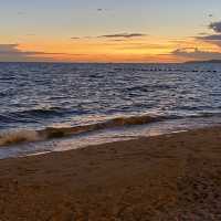 ชายหาดจอมเทียนยามเย็น พัทยา