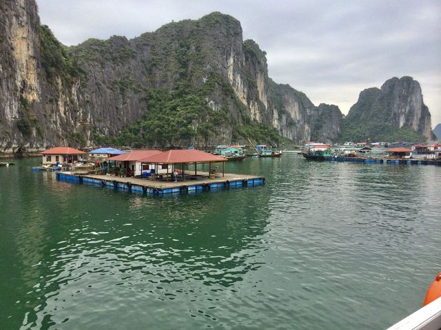 ฮาลองเบย์ Halong Bay มรดกโลกเวียดนาม