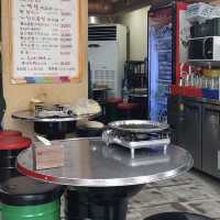 【韓國 首爾】弘大！20年老店！絕對不能錯過的烤腸店