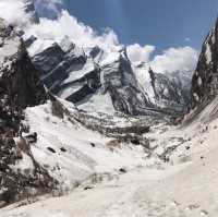 trekking to annapuna base camp