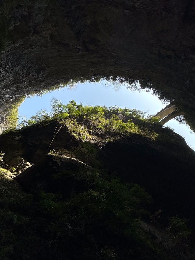 Want to go to Pingshan with the person you like to see the Love Gorge.