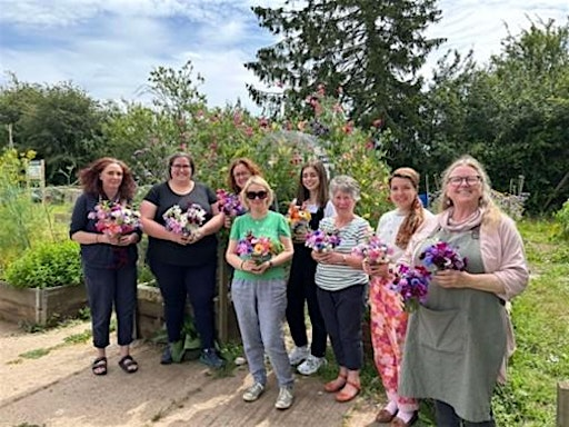 Field to Vase - Make your own posey | Worcester Community Garden