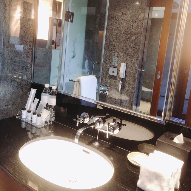 ㄧ趟下就可以沉睡的大床🛏️台北喜來登大飯店·五星級的享受🌟
