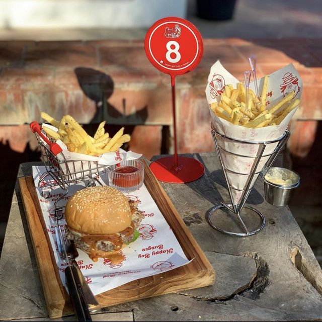 Happy boy burger คาเฟ่&เบอเกอร์ 