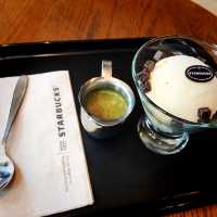 Starbucks Camp Davis bangkok