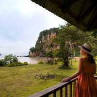 รีสอร์ทลับ ที่ต้องนั่งเรือไป Tinidee Hideaway 