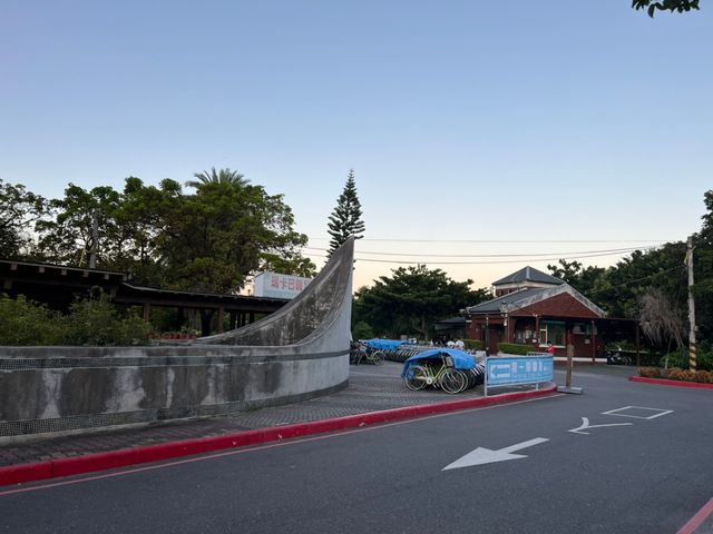 超美的台東森林公園 這裡還有琵琶湖可以賞景色 更可以騎自行車放鬆唷