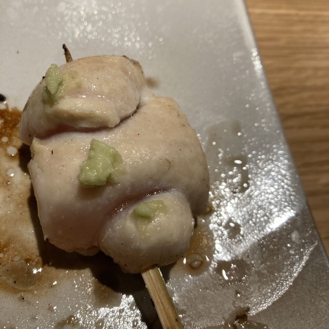 ちょっとお洒落でちょっと高級な知ってたら自慢できる焼き鳥屋さん❣️