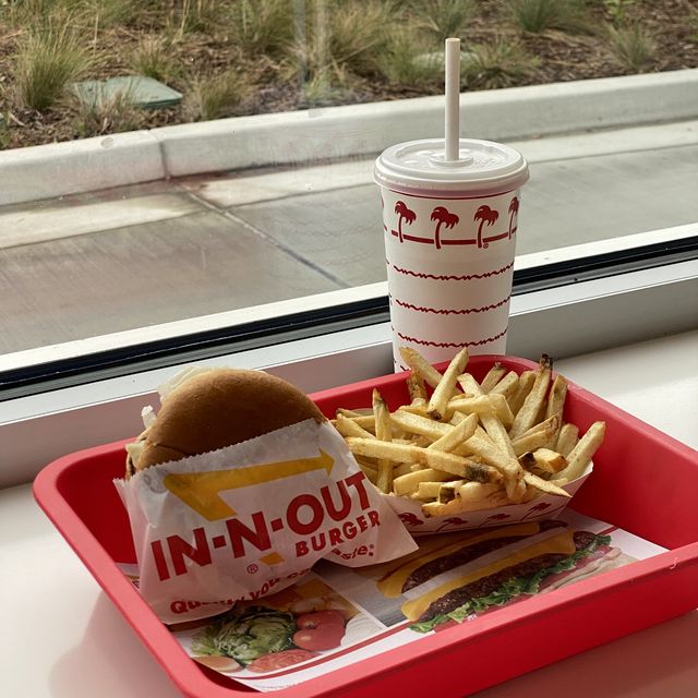 미국에서 즐기는 햄버거, 인앤아웃!