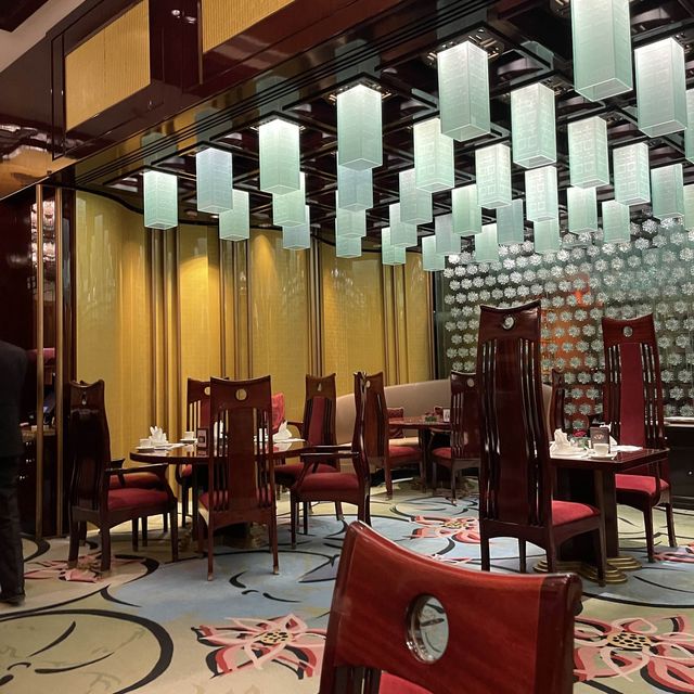 香港｜香港迪士尼樂園《晶荷軒》🥢