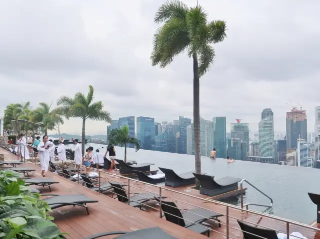 Marina Bay Sands Hotel Infinity Pool SG